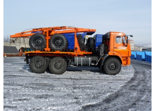 Лесовозный тягач КамАЗ 43118 Лесовозный тягач КамАЗ 43118